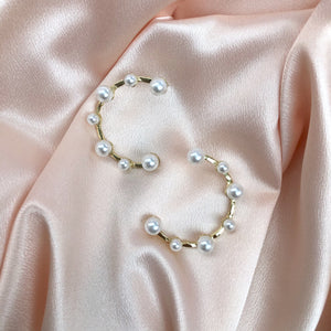 Silk Dreams Pearl Earrings